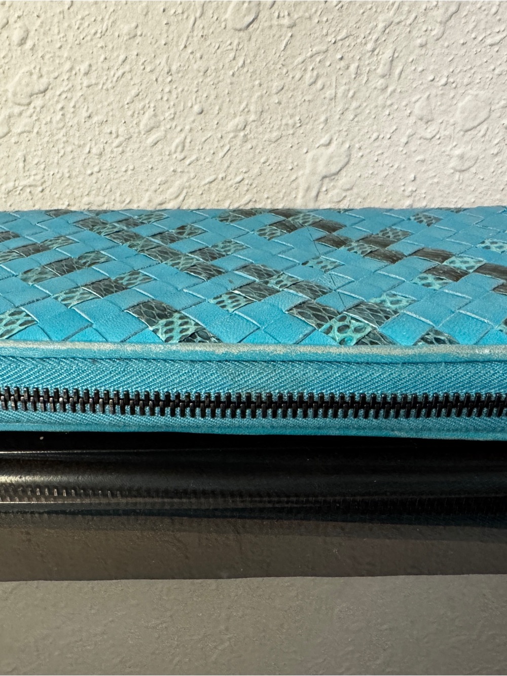 Bottega Veneta Turquoise Woven Leather Zip Wallet with Patterned Insets - Picture 6 of 10